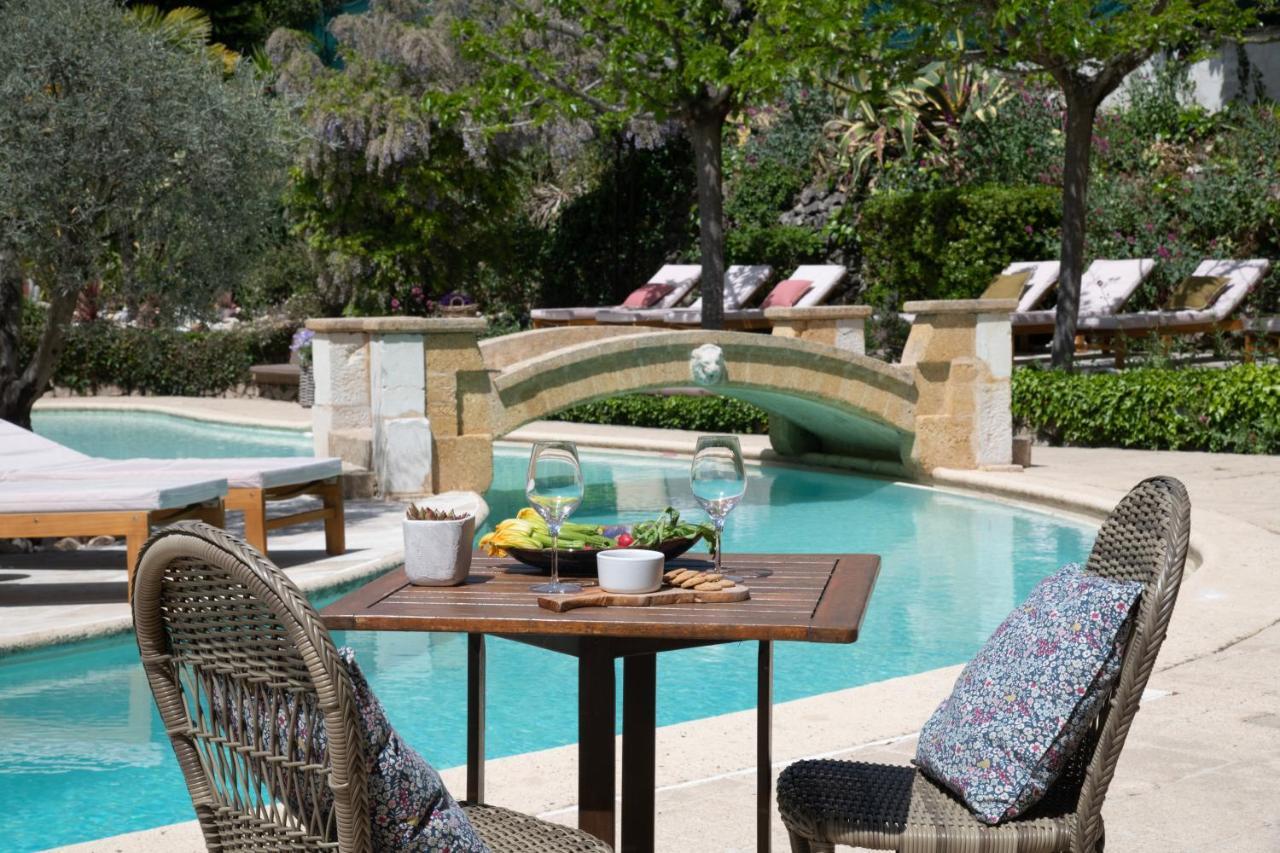 Hotel Les Messugues Σαιν-Πολ-ντε-Βανς Εξωτερικό φωτογραφία